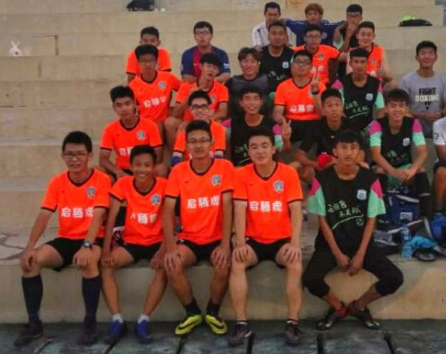 一方面表现 一方面表现