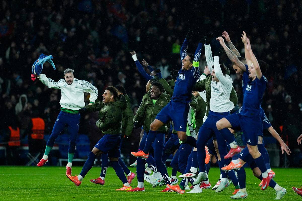 针对网友所 针对网友所