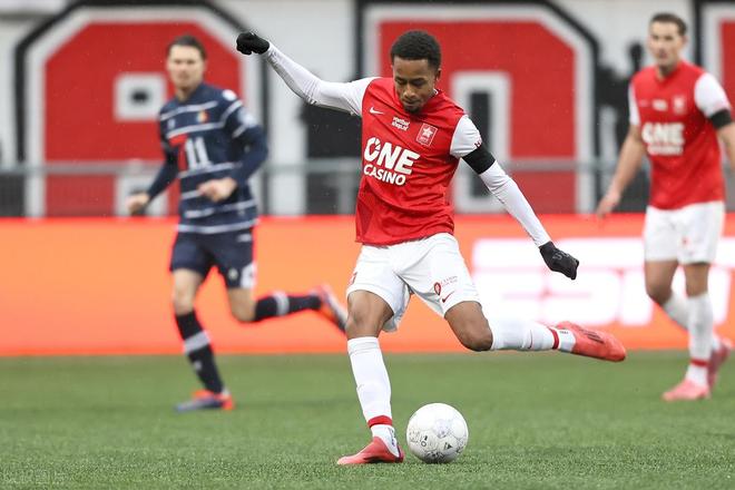 体育CBA：四人得分上双 山西122-118战胜广厦