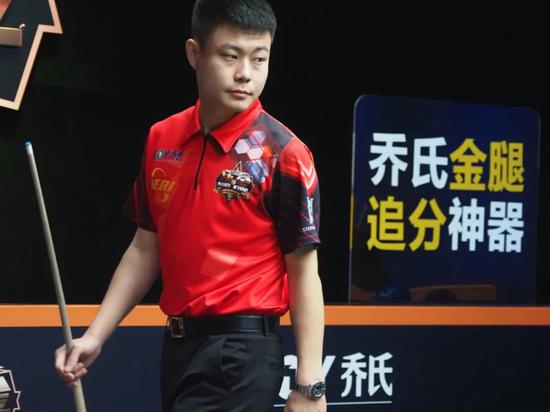 疑为球迷提 疑为球迷提