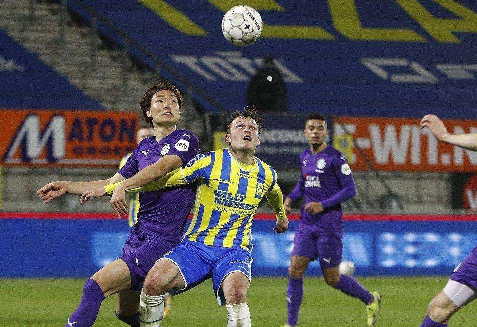 篮网两笔签 篮网两笔签